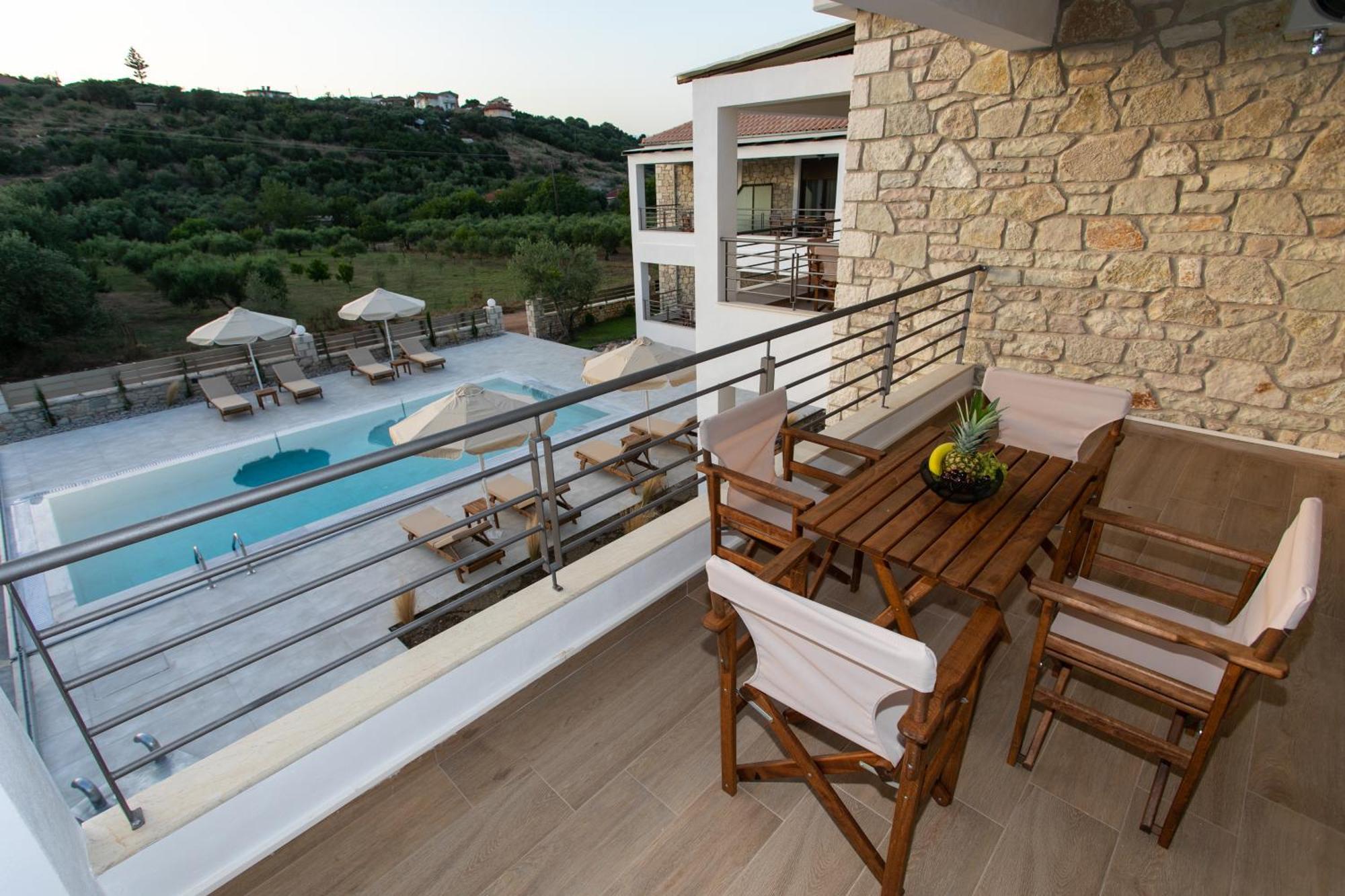 Michelangelo Suites And Apartments Valanidorachi Exterior foto
