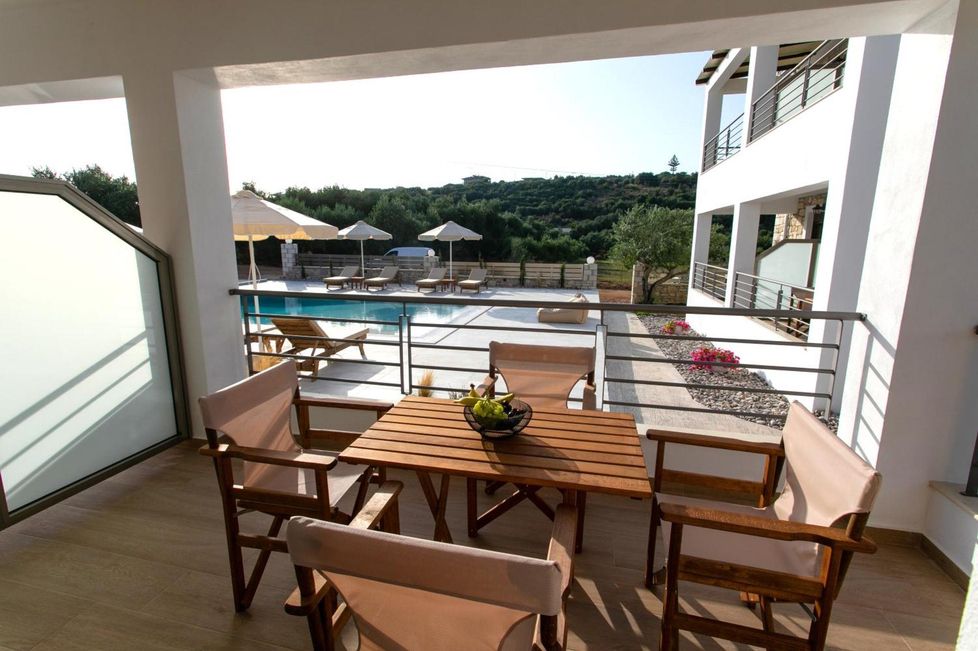 Michelangelo Suites And Apartments Valanidorachi Exterior foto
